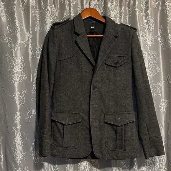 H&M Charcoal Jacket with Button Details - Picture 3 of 8